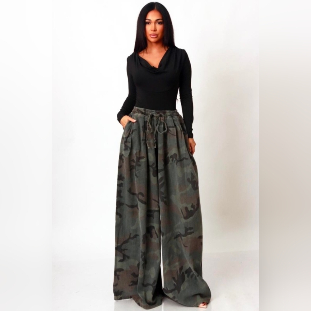NEW!!! Camo High Waist Wide-Leg Pants - Picture 3 of 8